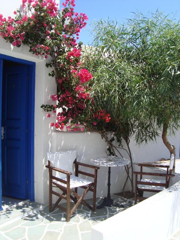 Evgenia Rooms And Apartments Folegandros Town Exterior foto