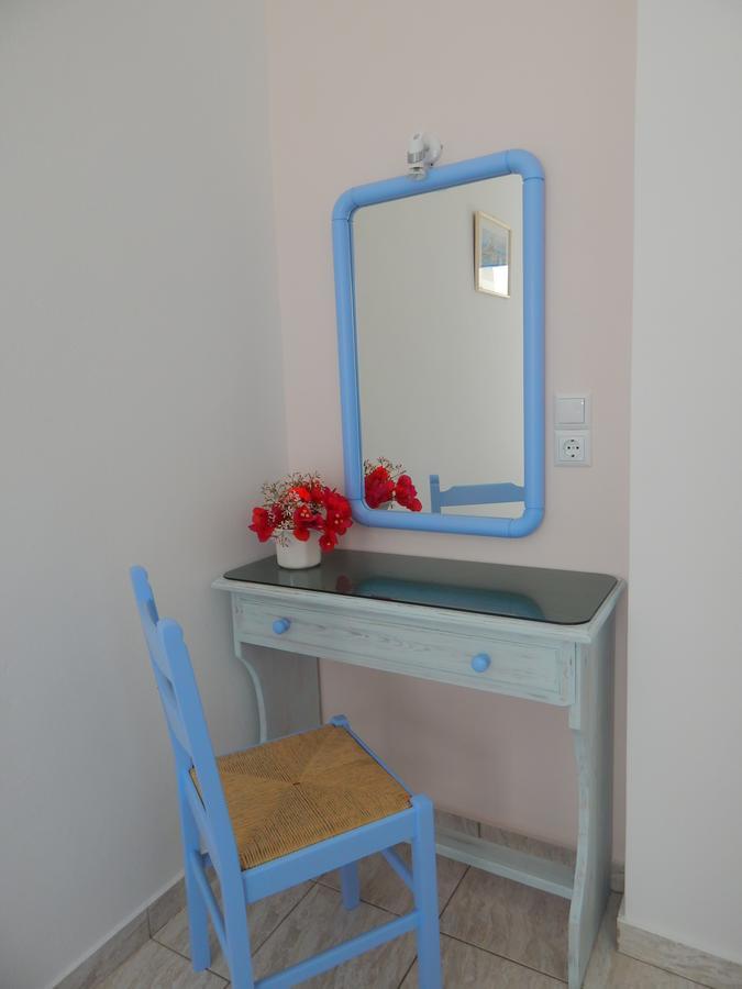 Evgenia Rooms And Apartments Folegandros Town Quarto foto